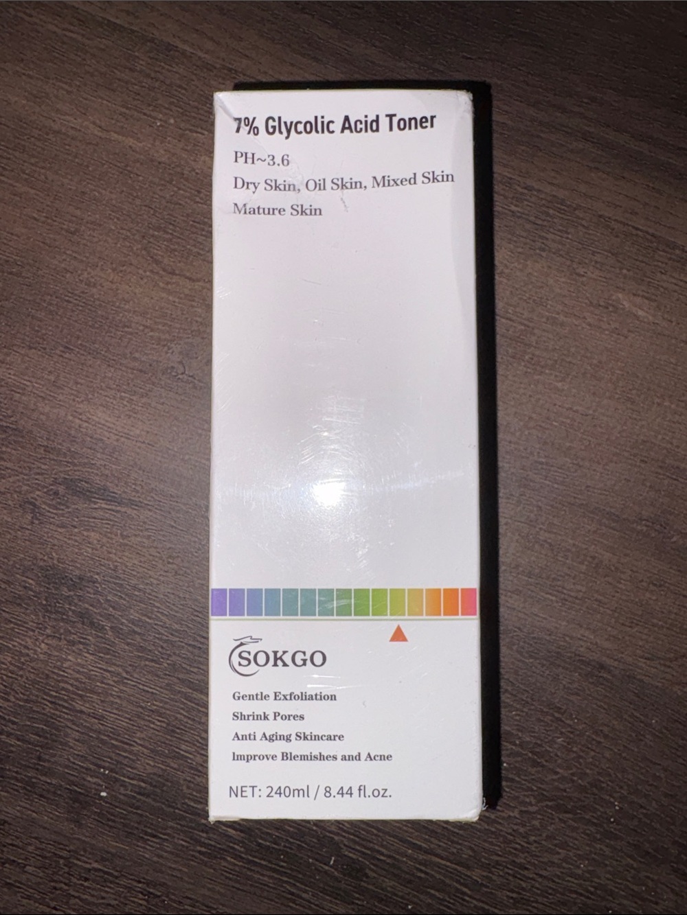 7% Glycolic Acid Toner — White with Rainbow Accent